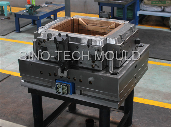 Turnover box mould